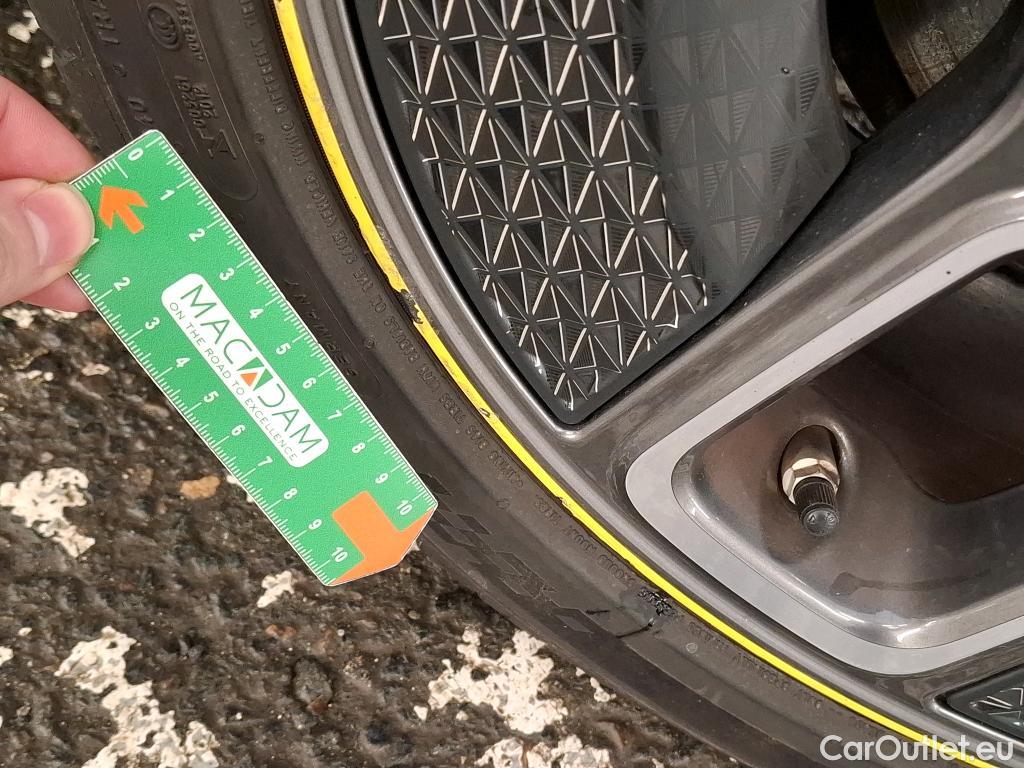  Mini  Cooper MINI Mini / 2014 / 3P / Berline  SE Finition Yours 184 ch BVA #46