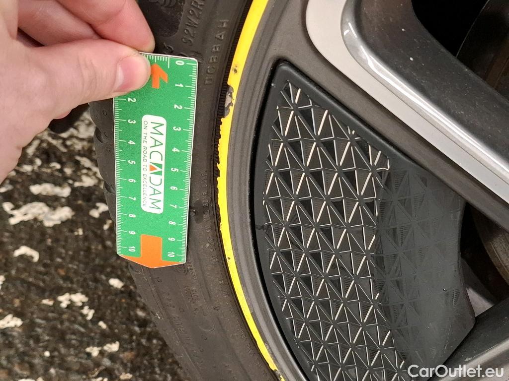  Mini  Cooper MINI Mini / 2014 / 3P / Berline  SE Finition Yours 184 ch BVA #45