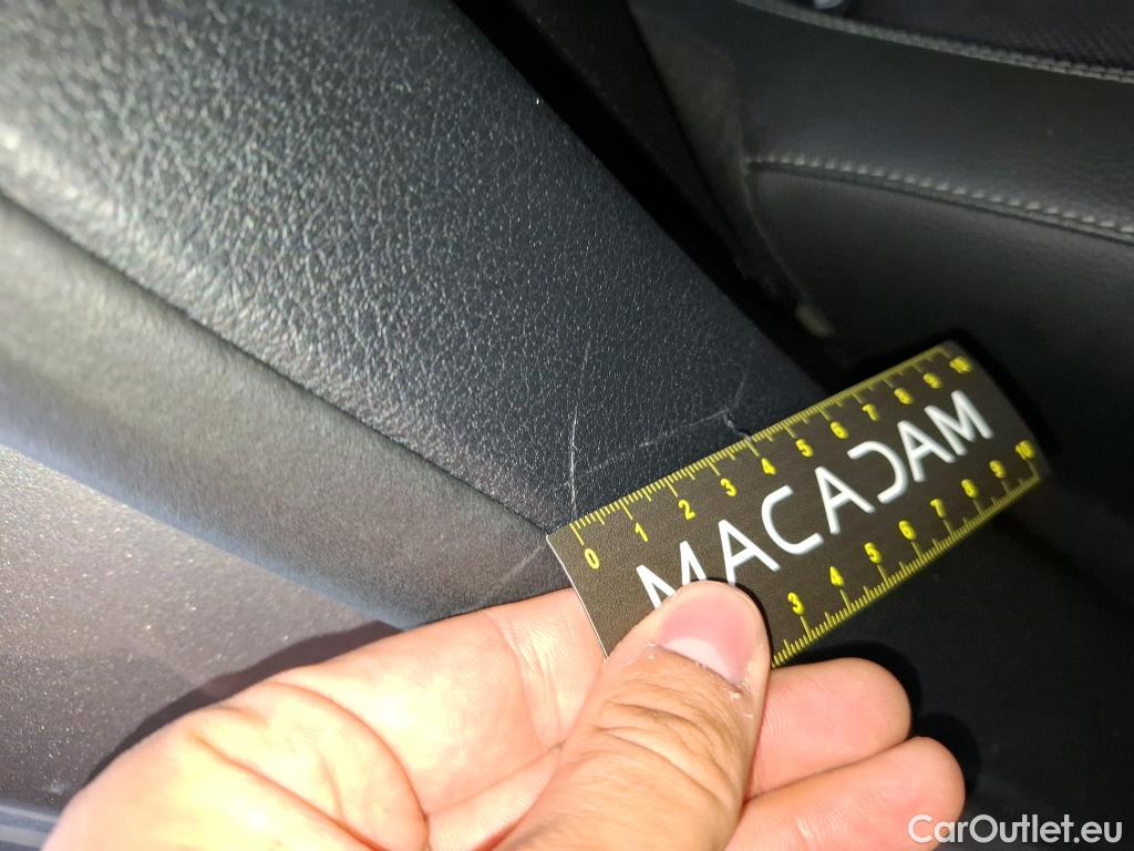  Mercedes  A-Klasse MERCEDES-BENZ Classe A Compact / 2018 / 5P / Berline A 200 d Business Line 8G-DCT #21