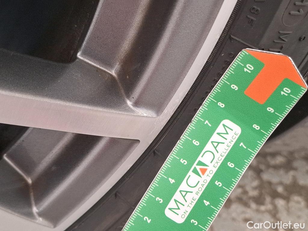  Mercedes  CLA-Klasse MERCEDES-BENZ CLA Coupe / 2019 / 4P / Coupé CLA 180 Business Line BA7 #20