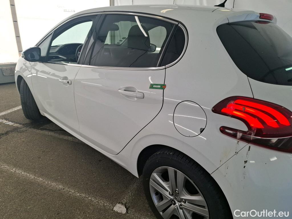  Peugeot  208 PEUGEOT  / 2015 / 5P / Berline &BLUEHDI 100 €6.c S&S ALLURE BUSINESS #29