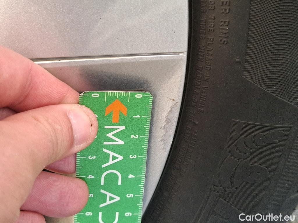  Peugeot  208 PEUGEOT  / 2015 / 5P / Berline &BLUEHDI 100 €6.c S&S ALLURE BUSINESS #30