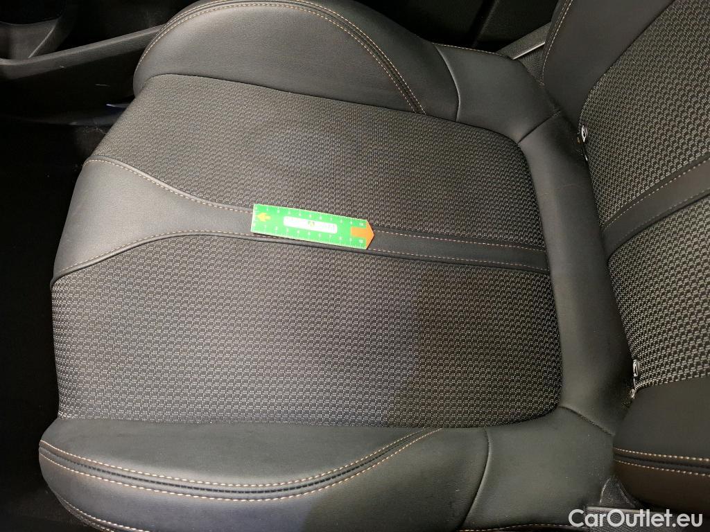  Peugeot  3008  II GT 1.2 PureTech 130CV BVA8 E6d #16