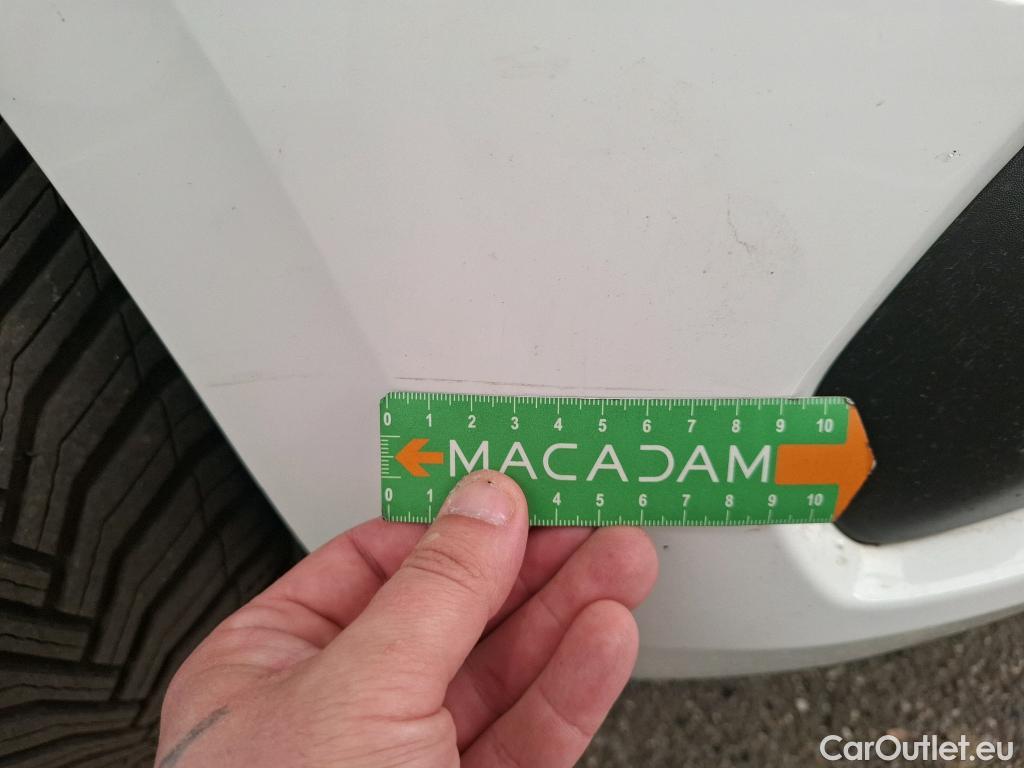  Peugeot  208 PEUGEOT  / 2015 / 5P / Berline &BLUEHDI 100 €6.c S&S ALLURE BUSINESS #35