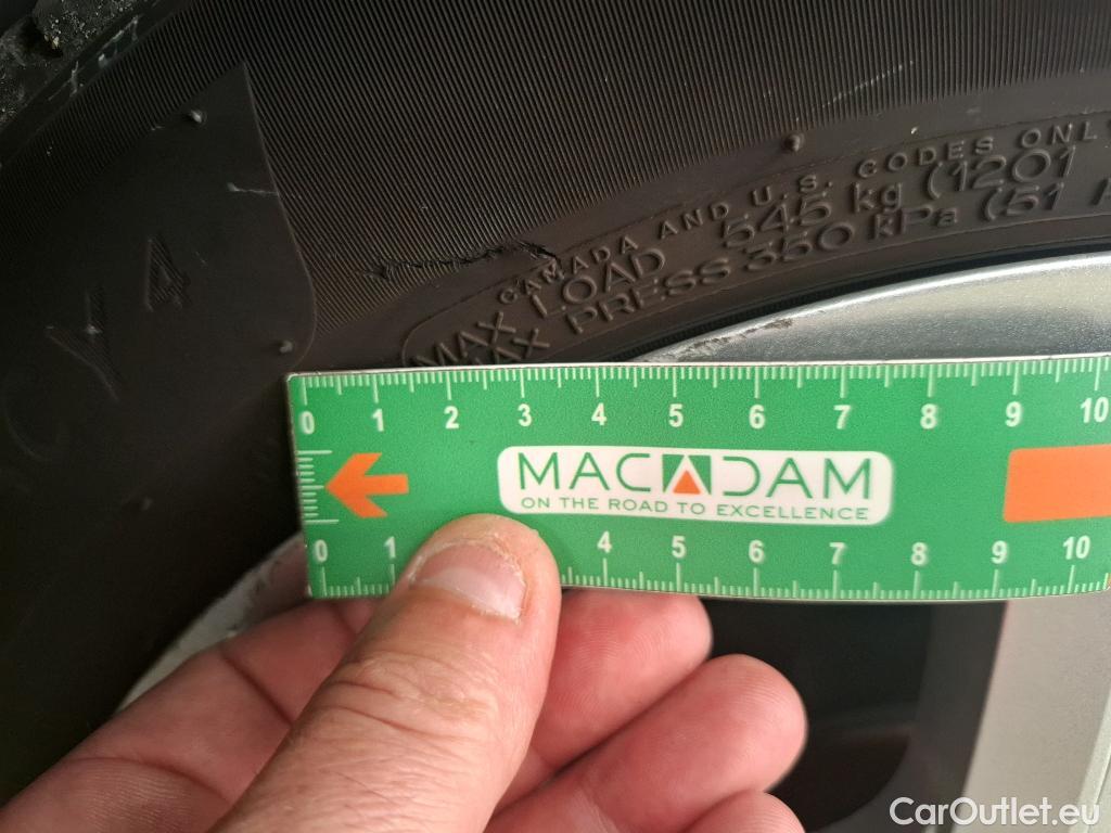  Peugeot  208 PEUGEOT  / 2015 / 5P / Berline &BLUEHDI 100 €6.c S&S ALLURE BUSINESS #25