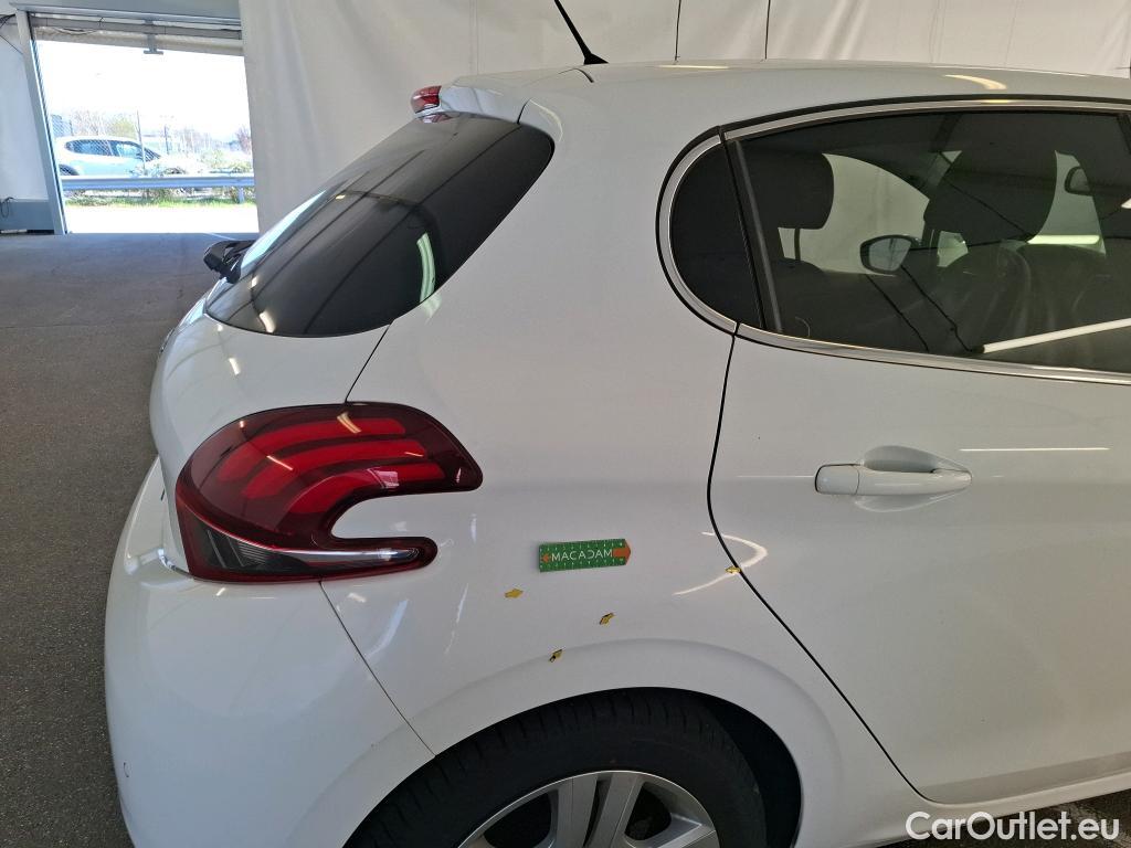  Peugeot  208 PEUGEOT  / 2015 / 5P / Berline &BLUEHDI 100 €6.c S&S ALLURE BUSINESS #1