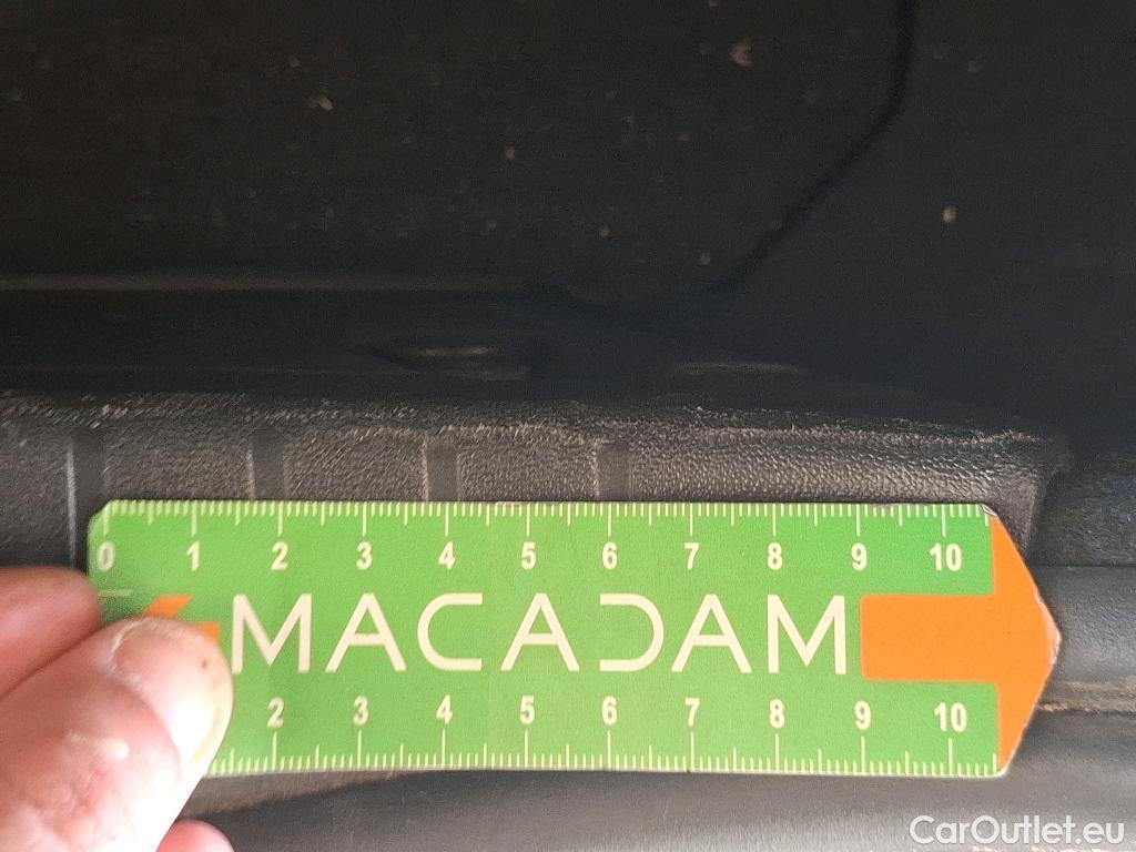  Peugeot  208 PEUGEOT  / 2015 / 5P / Berline &BLUEHDI 100 €6.c S&S ALLURE BUSINESS #43