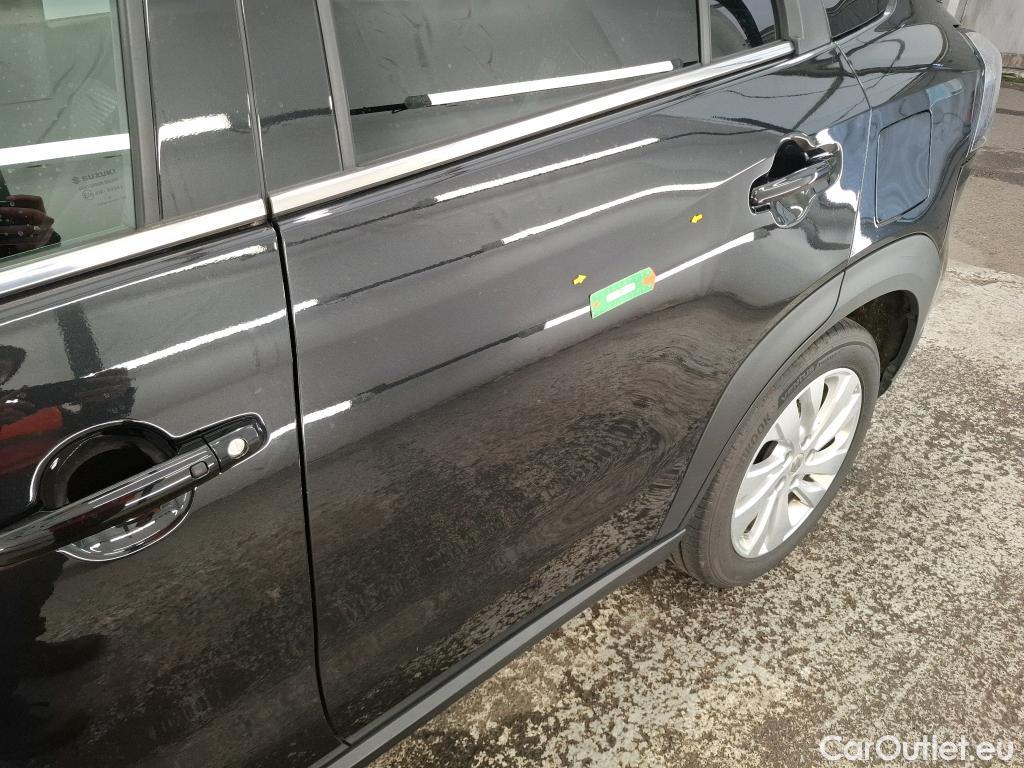  Land Rover  Discovery SUZUKI S-CROSS / 2021 / 5P / SUV 1.5 DUALJET HYBRID PRIVILEGE AUTO #4