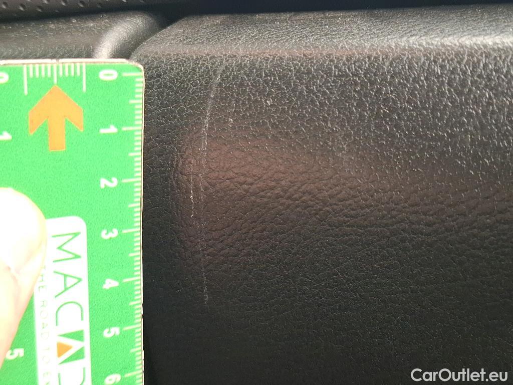  Land Rover  Discovery SUZUKI S-CROSS / 2021 / 5P / SUV 1.5 DUALJET HYBRID PRIVILEGE AUTO #11