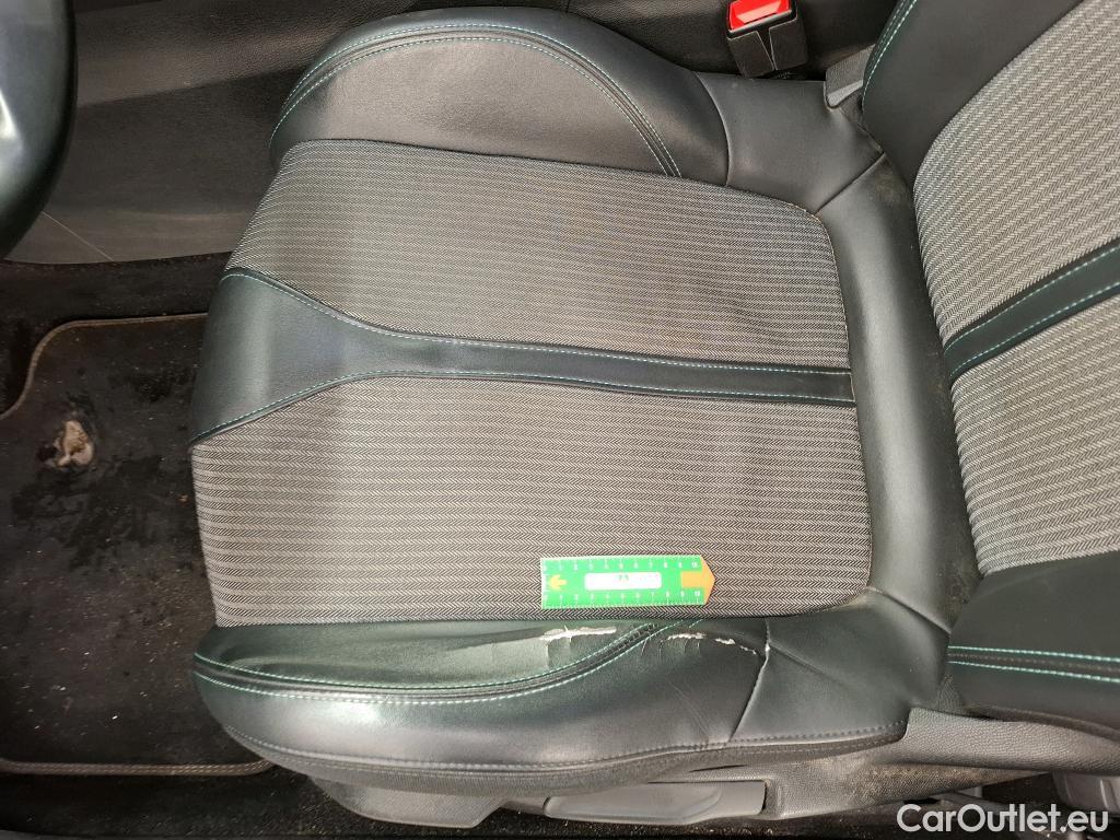  Peugeot  5008  Allure Pack 1.5 HDi 130CV BVA8 7 Sieges E6d #20