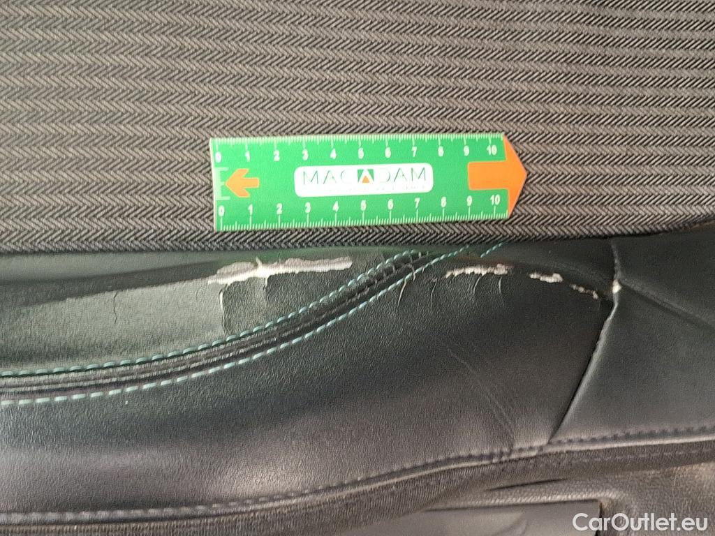  Peugeot  5008  Allure Pack 1.5 HDi 130CV BVA8 7 Sieges E6d #21