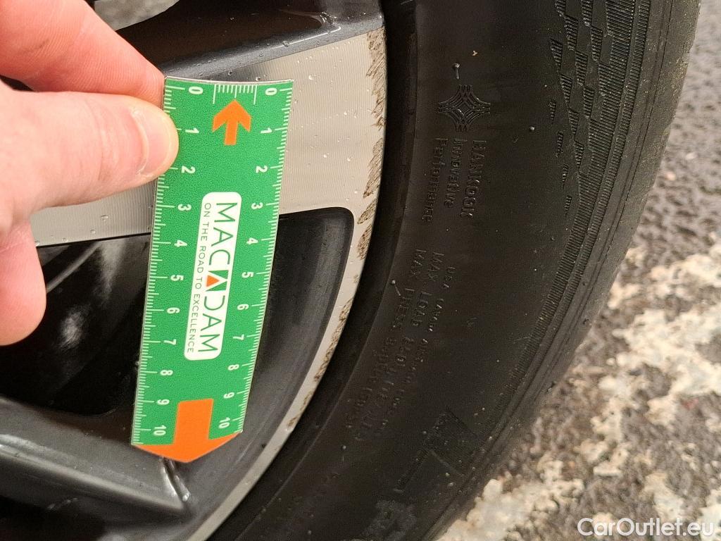  Peugeot  5008  Allure Pack 1.5 HDi 130CV BVA8 7 Sieges E6d #29