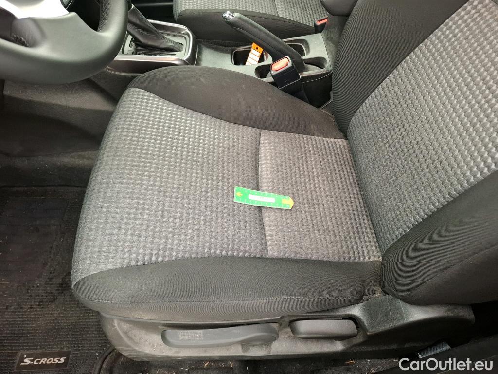  Land Rover  Discovery SUZUKI S-CROSS / 2021 / 5P / SUV 1.5 DUALJET HYBRID PRIVILEGE AUTO #19