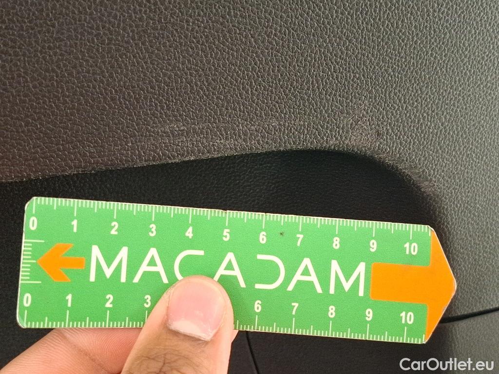  Volkswagen  Golf  VOLKSWAGEN / 2020 / 5P / Berline 2.0 TDI SCR 115 DSG7 LIFE SOCI BUSINESS #9