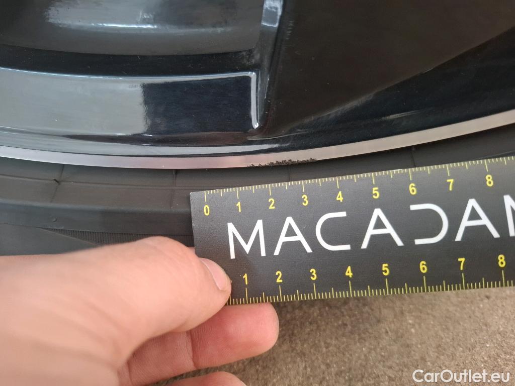  Volvo  XC 40 VOLVO XC40 / 2022 / 5P / SUV Recharge T5 262 DCT7 Ultimate #26