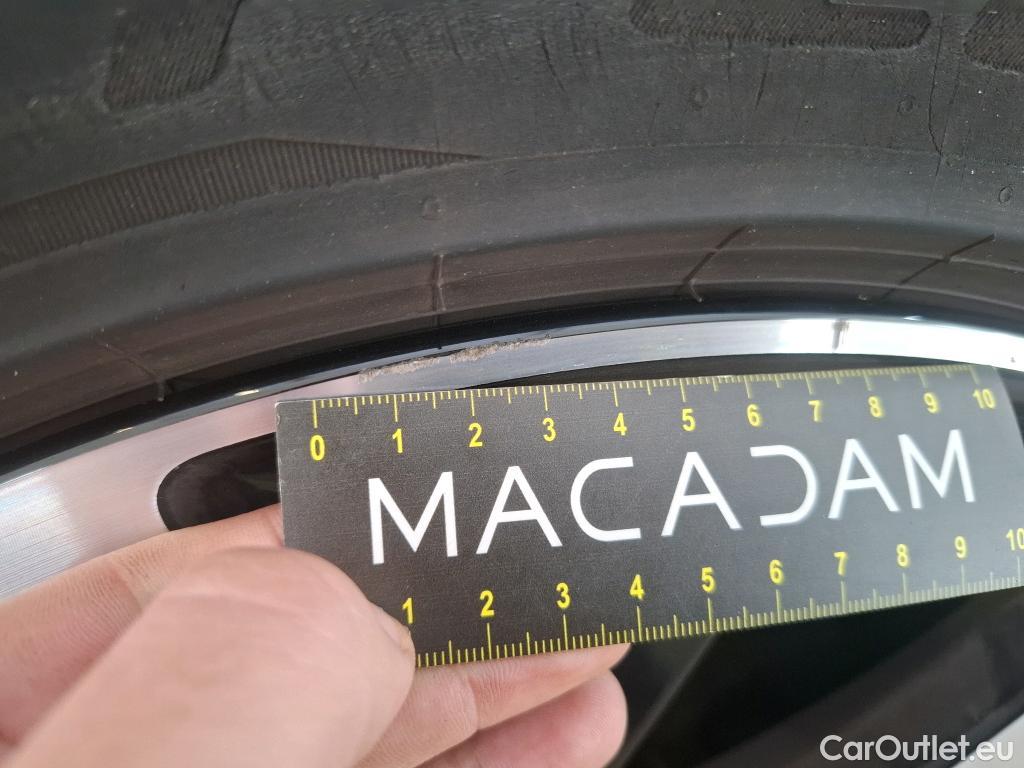  Volvo  XC 40 VOLVO XC40 / 2022 / 5P / SUV Recharge T5 262 DCT7 Ultimate #18