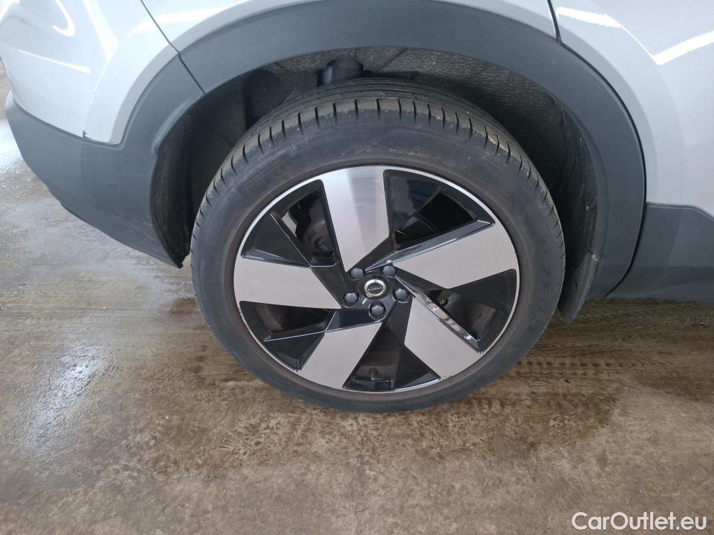  Volvo  XC 40 VOLVO XC40 / 2022 / 5P / SUV Recharge T5 262 DCT7 Ultimate #28