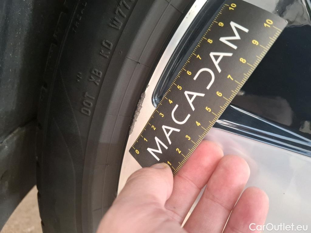  Volvo  XC 40 VOLVO XC40 / 2022 / 5P / SUV Recharge T5 262 DCT7 Ultimate #10