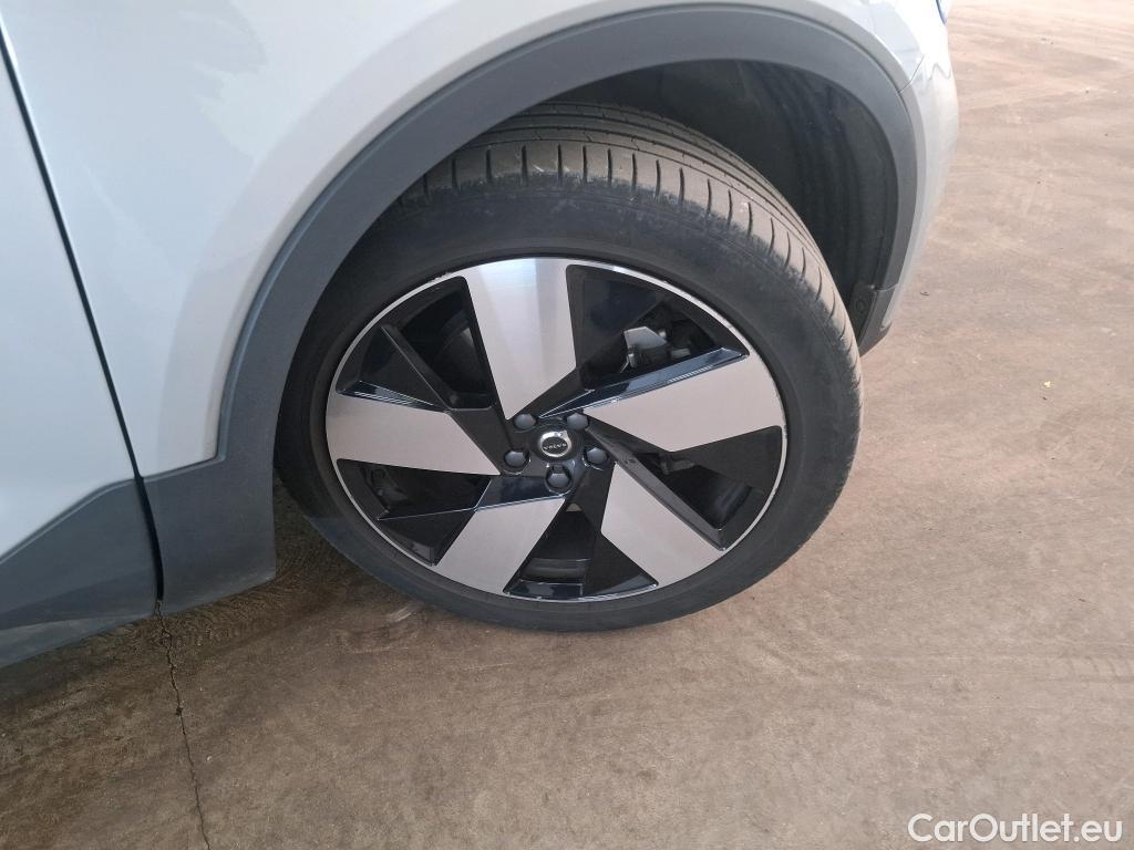  Volvo  XC 40 VOLVO XC40 / 2022 / 5P / SUV Recharge T5 262 DCT7 Ultimate #19