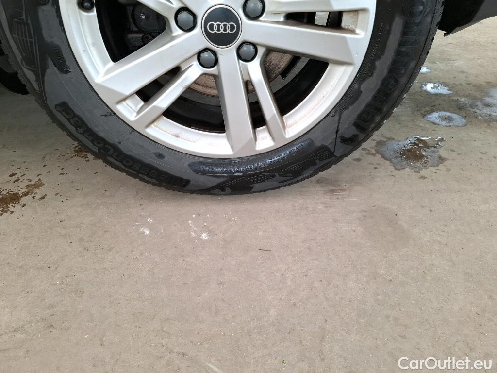  Audi  Q3 AUDI  / 2018 / 5P / SUV 35 TFSI 150 MHEV S TRONIC BUSINESS LINE #9