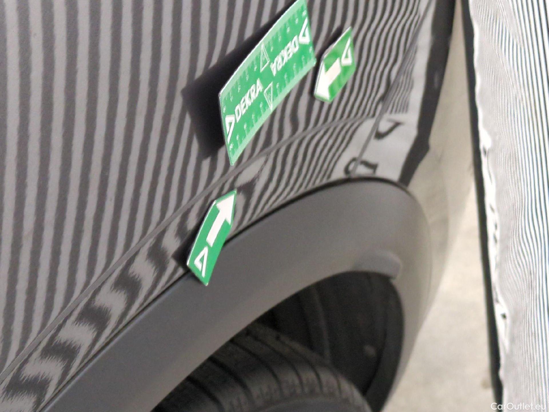  DS  DS7 7 Crossback Performance Line + 1.5 BlueHDi 130CV BVA8 E6d #49