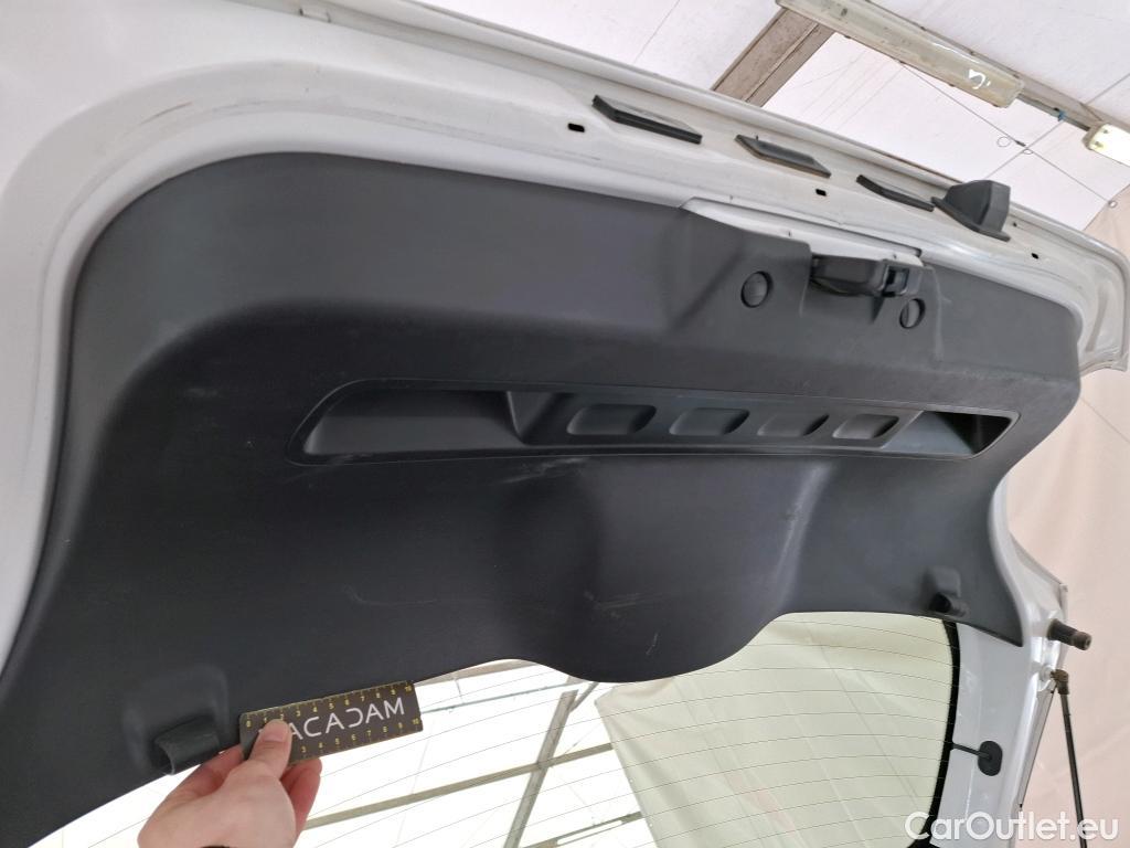  Citroen  C3  Shine Business 1.2 PureTech 110CV BVM6 E6d #5