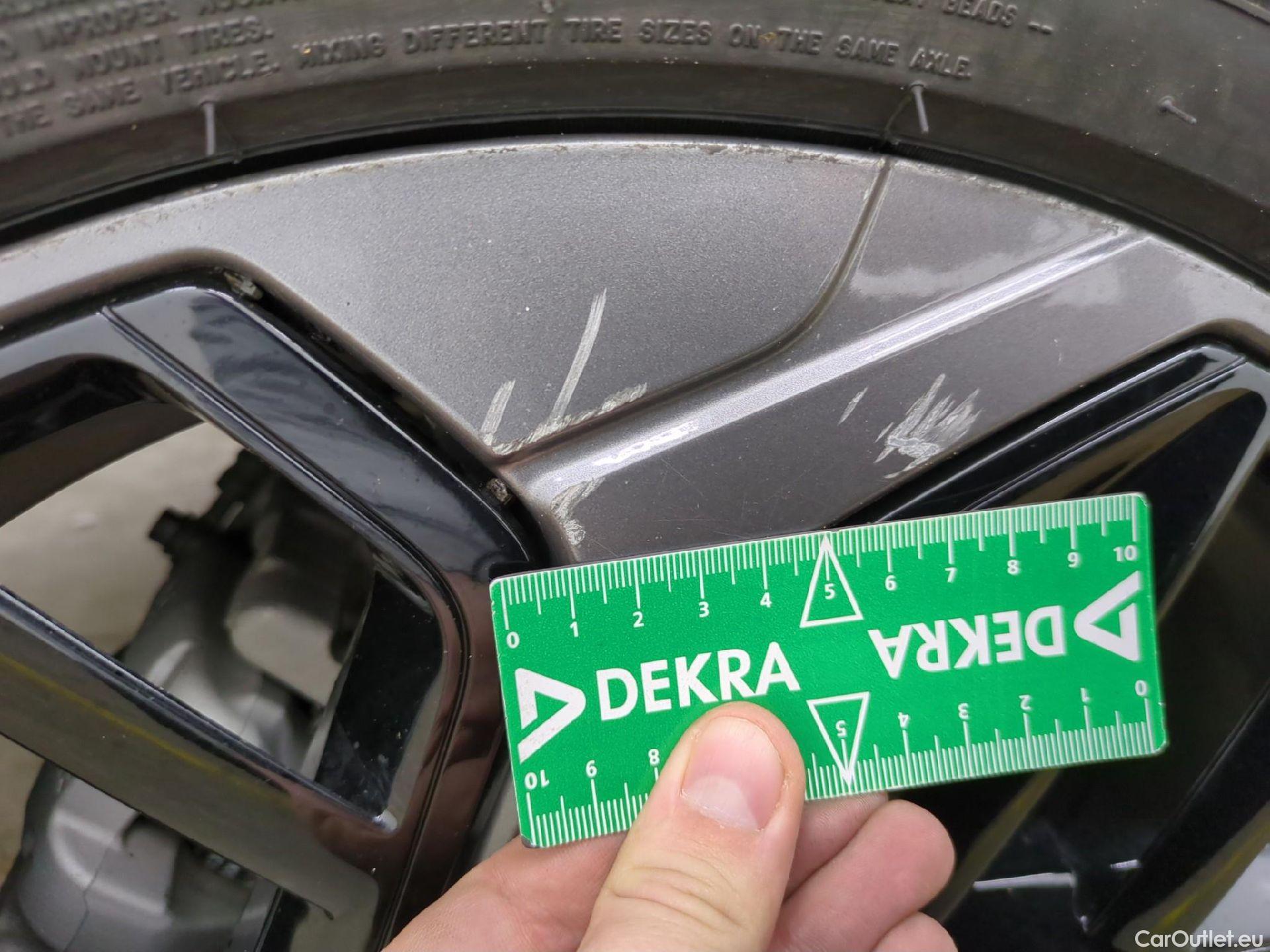  Citroen  C4  X Feel Pack 1.2 PureTech 130CV BVA8 6E #4