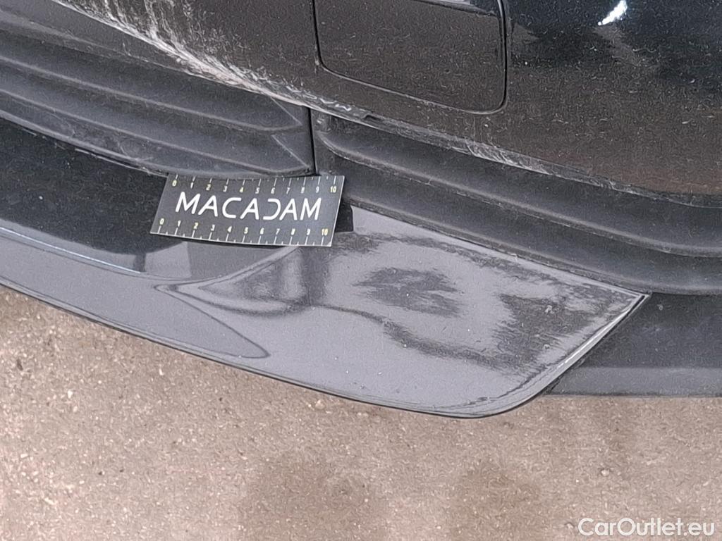  Bmw  Serie 1 BMW Série 1 / 2019 / 5P / Berline 116i Business Design #37