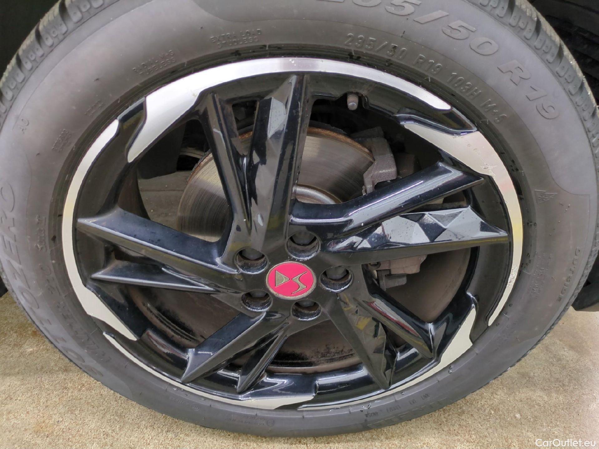  DS  DS7 7 Crossback Performance Line + 1.5 BlueHDi 130CV BVA8 E6d #9