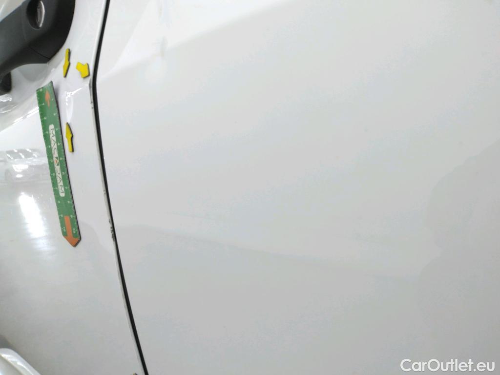  Peugeot  208  Premium 1.5 HDi 100CV BVM6 E6d #33