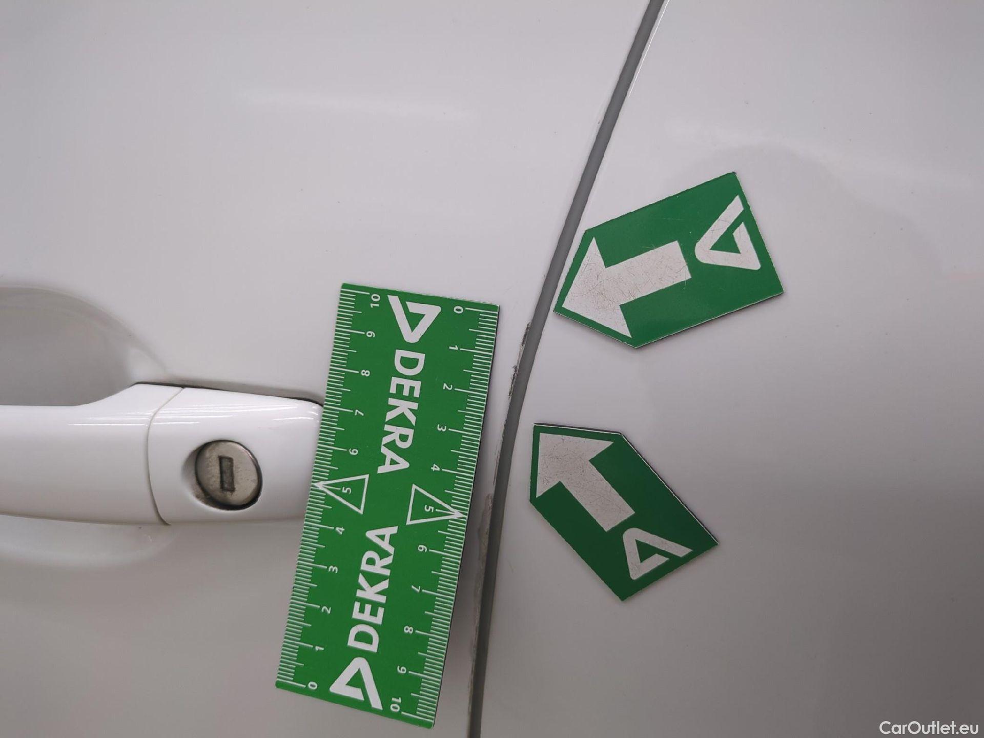  Peugeot  208 PEUGEOT  Affaire VU 5p Berline BlueHDi 100 ¤6.c S&S PREMIUM PACK #8