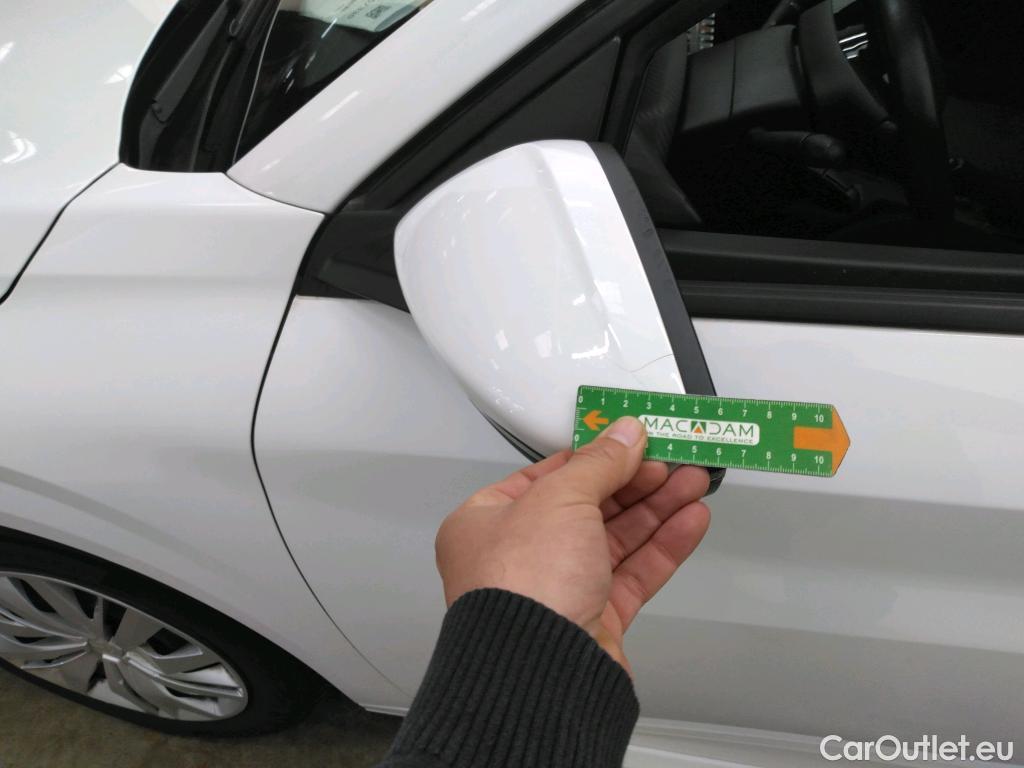  Peugeot  208  Premium 1.5 HDi 100CV BVM6 E6d #50