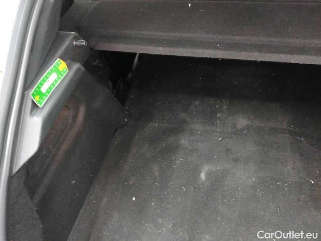  Peugeot  208  Premium 1.5 HDi 100CV BVM6 E6d #37