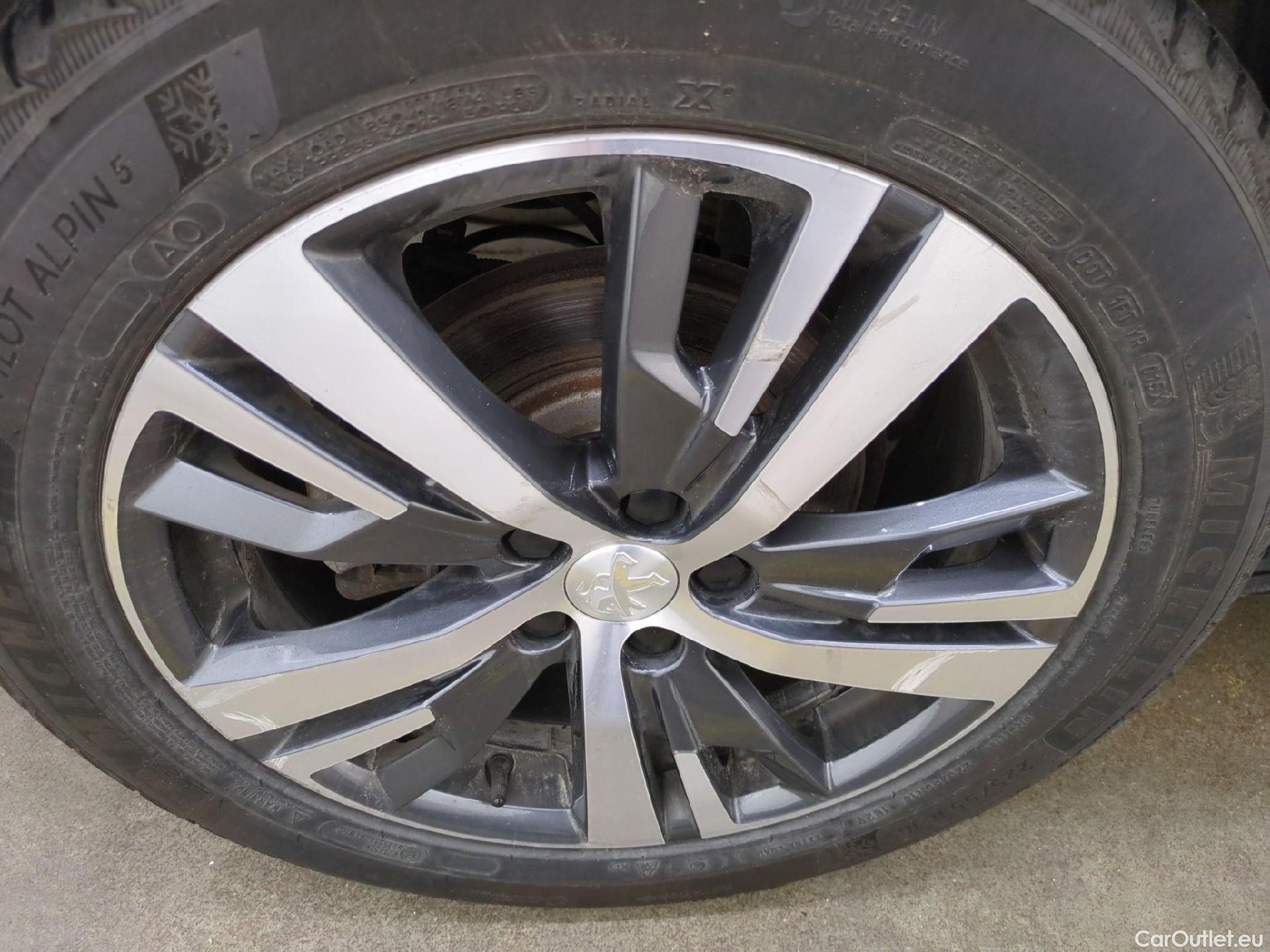  Peugeot  3008  II Allure Pack 1.2 PureTech 130CV BVA8 E6d #20