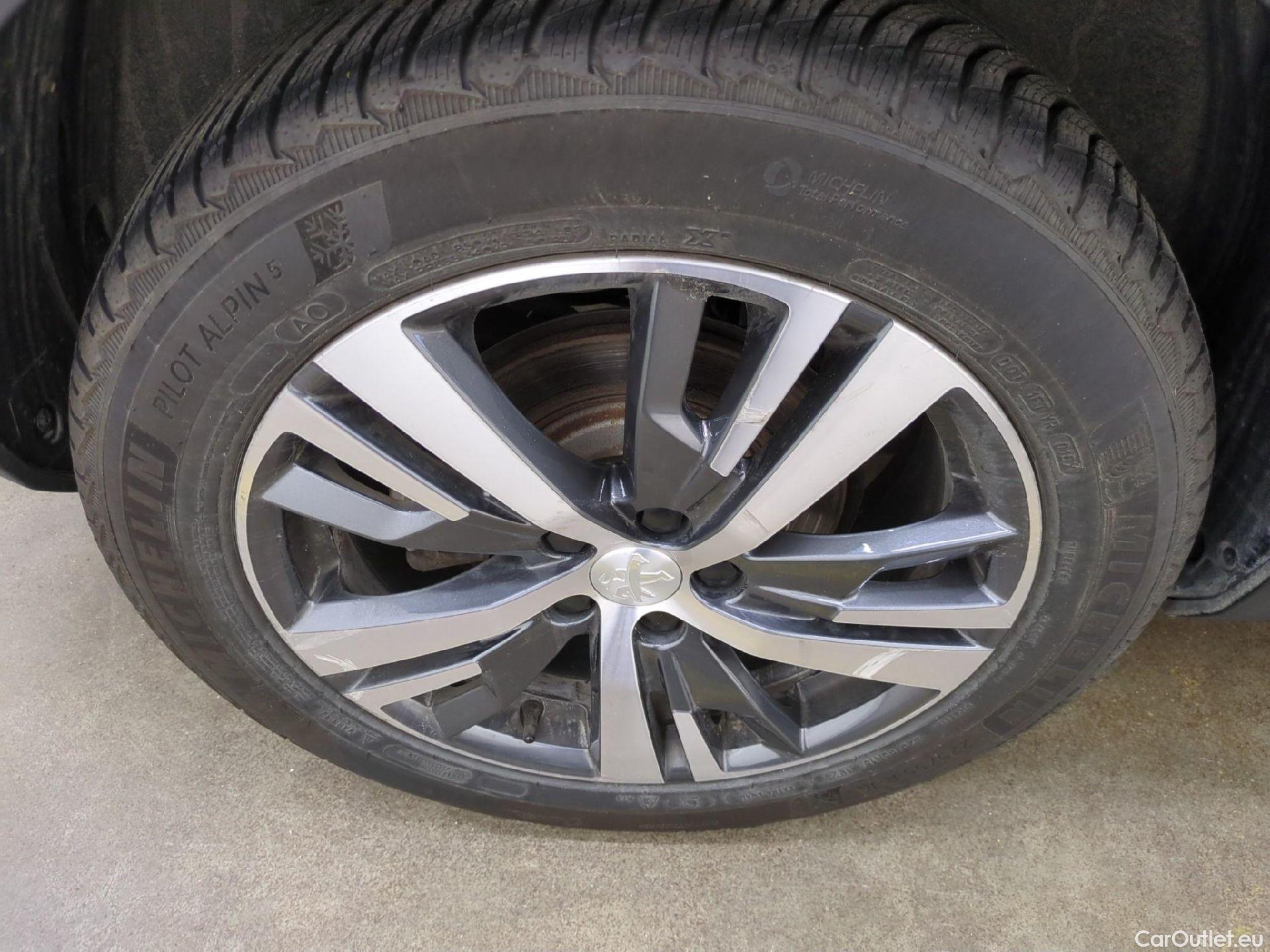  Peugeot  3008  II Allure Pack 1.2 PureTech 130CV BVA8 E6d #18