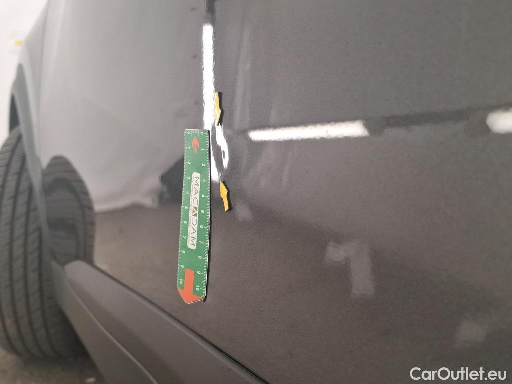  Peugeot  2008  Active Pack 1.5 HDi 110CV BVM6 E6d #17