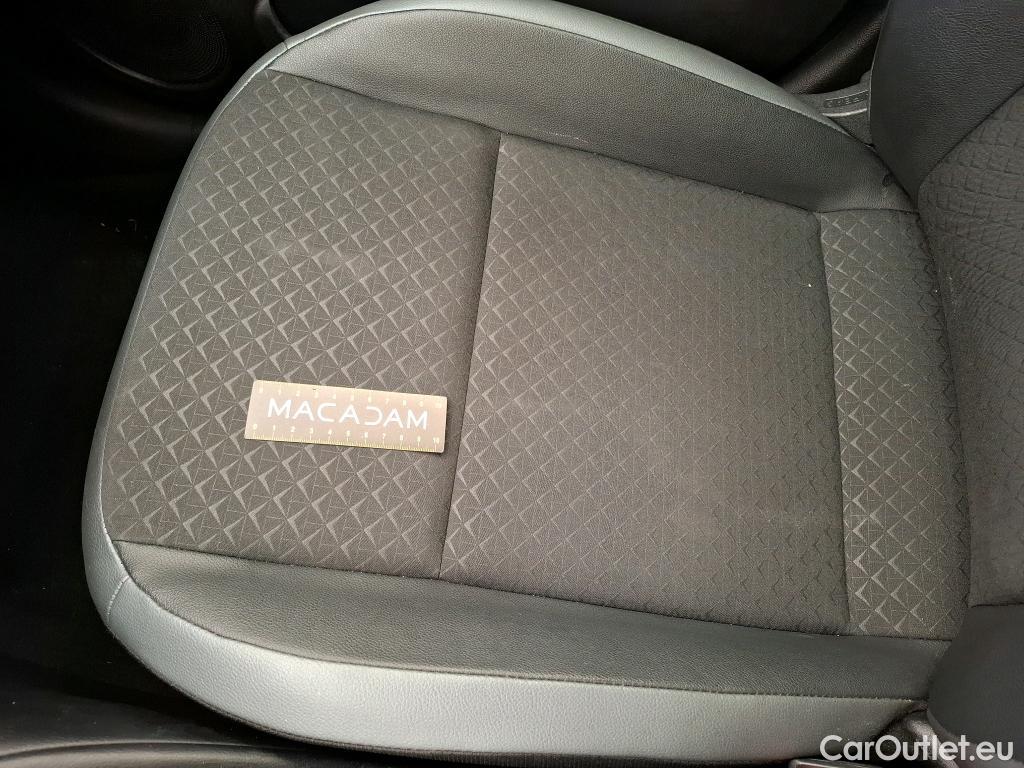  Nissan  Juke NISSAN  2019 5P Crossover Hybrid 143 Business #3