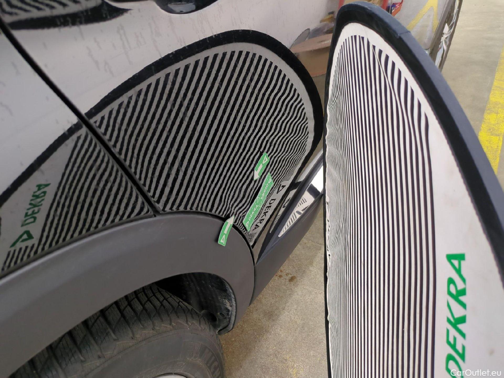  Peugeot  3008  II Allure Pack 1.2 PureTech 130CV BVA8 E6d #34