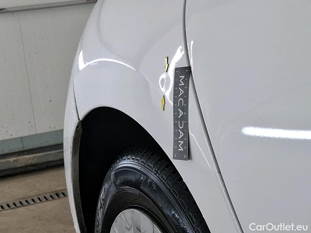  Toyota  Yaris TOYOTA  Hybride / 2019 / 5P / Berline Hybride 116h Dynamic Business Beyond Zer #25