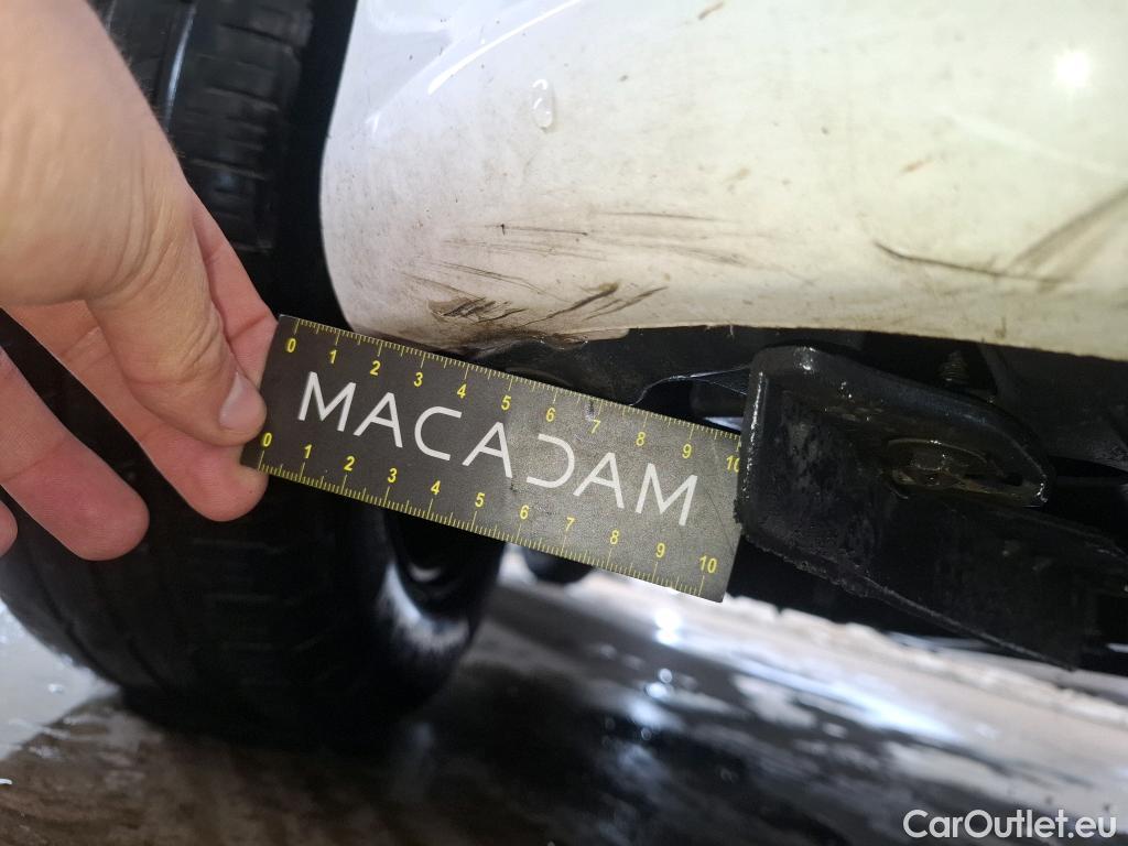  Toyota  Yaris TOYOTA  Hybride / 2019 / 5P / Berline Hybride 116h Dynamic Business Beyond Zer #12