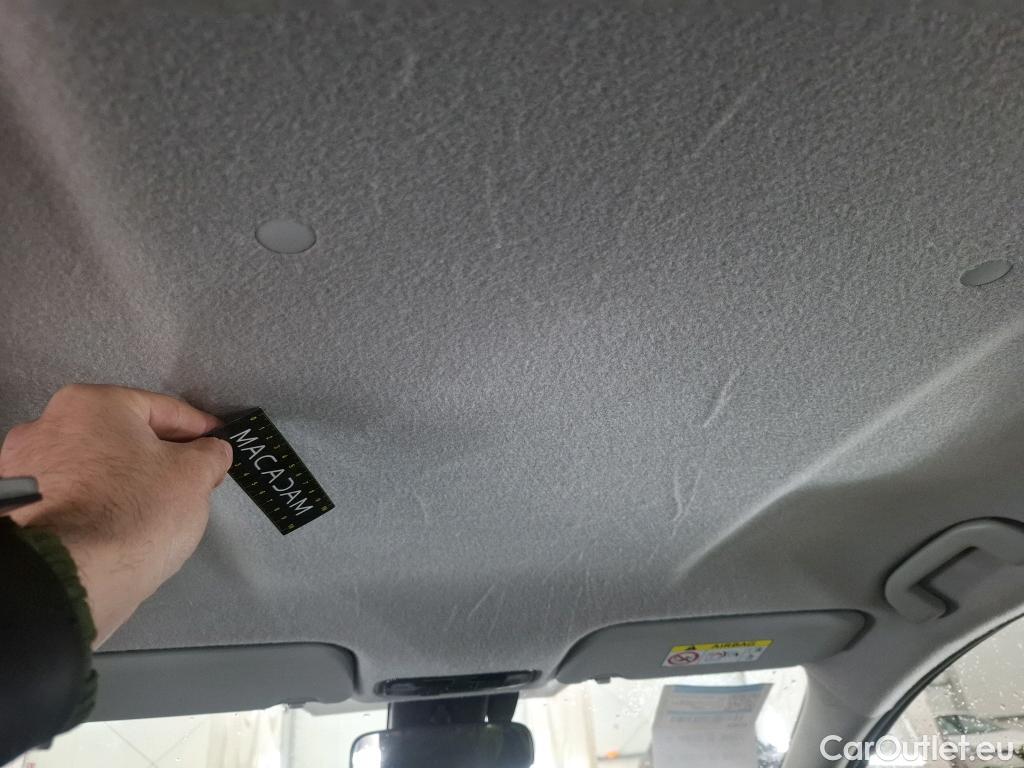  Toyota  Yaris TOYOTA  Hybride / 2019 / 5P / Berline Hybride 116h Dynamic Business Beyond Zer #19