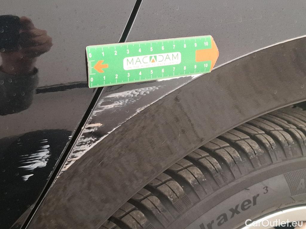  Volkswagen  Golf  VOLKSWAGEN / 2020 / 5P / Berline 1.5 TSI ACT OPF 130 BVM6 Life Busi 1st #19