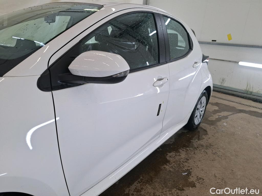  Toyota  Yaris TOYOTA  Hybride / 2019 / 5P / Berline Hybride 116h Dynamic Business Beyond Zer #1