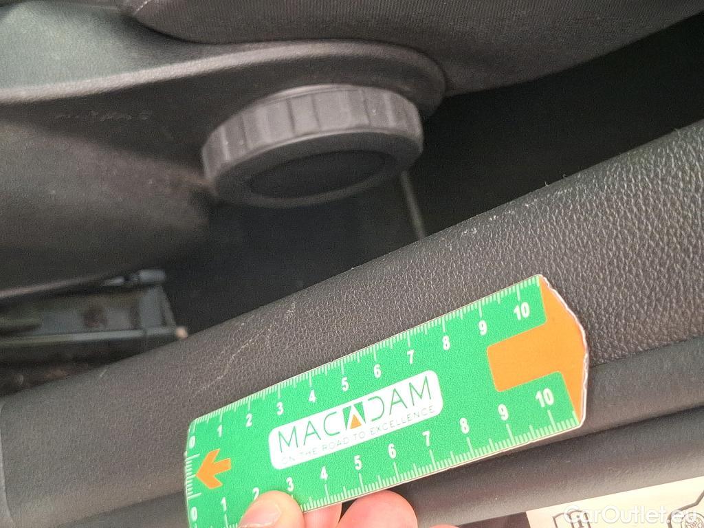  Volkswagen  Golf  VOLKSWAGEN / 2020 / 5P / Berline 1.5 TSI ACT OPF 130 BVM6 Life Busi 1st #36