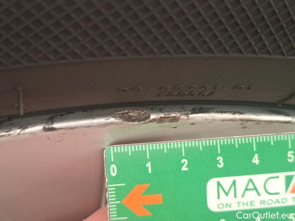  Volkswagen  Golf  VOLKSWAGEN / 2020 / 5P / Berline 1.5 TSI ACT OPF 130 BVM6 Life Busi 1st #4