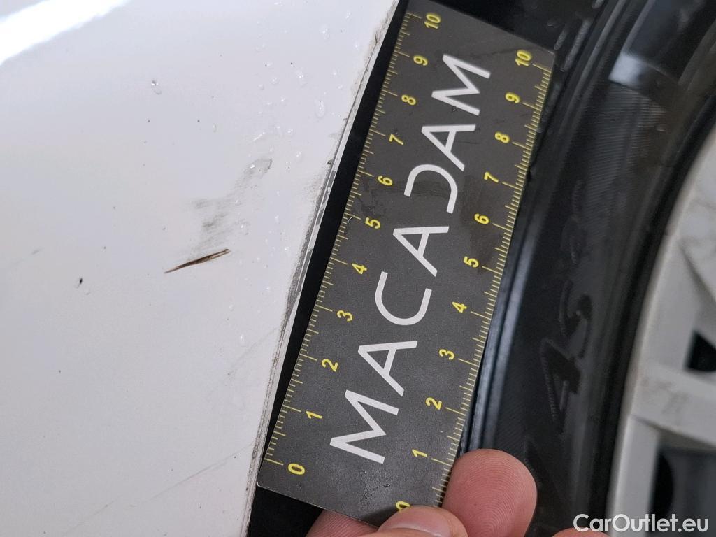  Toyota  Yaris TOYOTA  Hybride / 2019 / 5P / Berline Hybride 116h Dynamic Business Beyond Zer #37