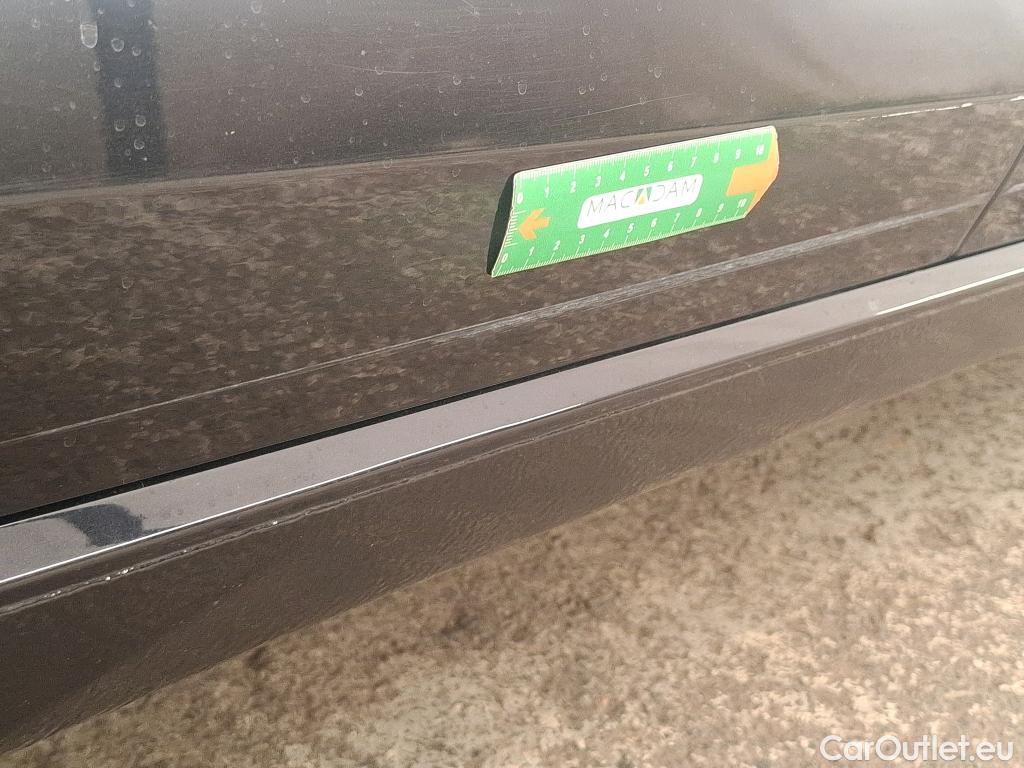  Volkswagen  Golf  VOLKSWAGEN / 2020 / 5P / Berline 1.5 TSI ACT OPF 130 BVM6 Life Busi 1st #17