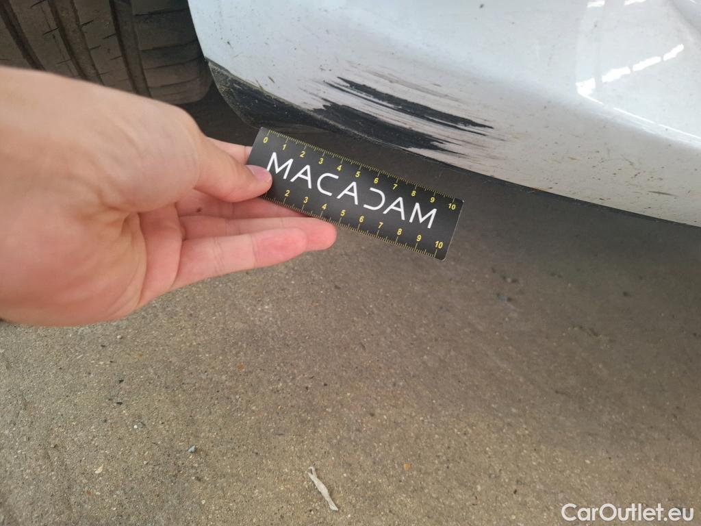  Tesla  Model 3 TESLA  / 2018 / 4P / Berline Grande Autonomie #4