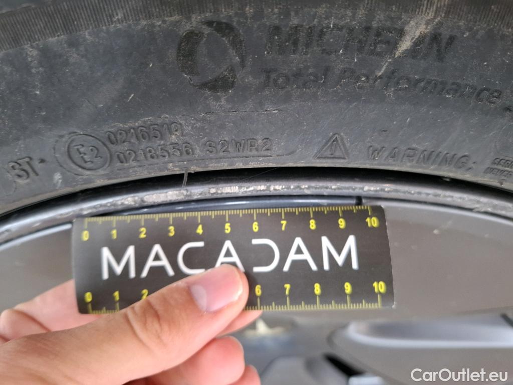  Tesla  Model 3 TESLA  / 2018 / 4P / Berline Grande Autonomie #11