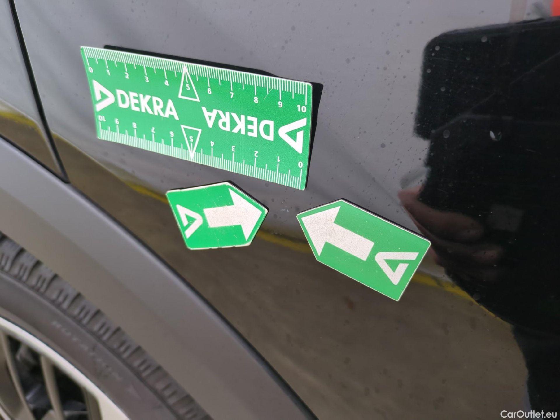  Citroen  C4  X Shine 1.2 PureTech 130CV BVA8 6E #24